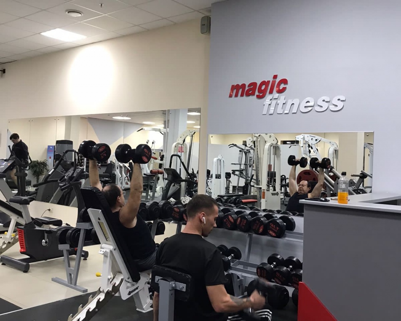 Тренажерный зал, фитнес клуб Magic fitness в Иркутске